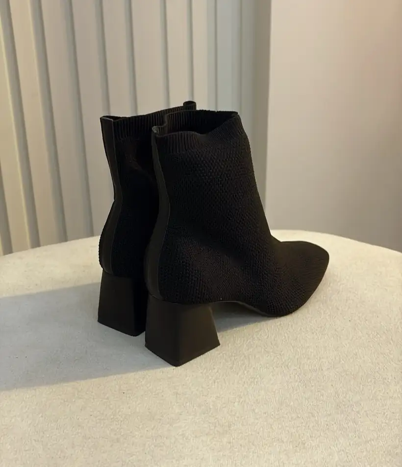 Bota Preta Tricot